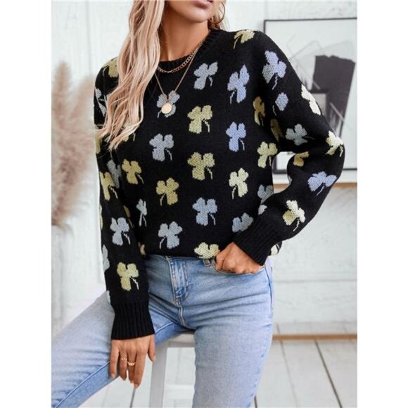 Clover Round Neck Long Sleeve Sweater